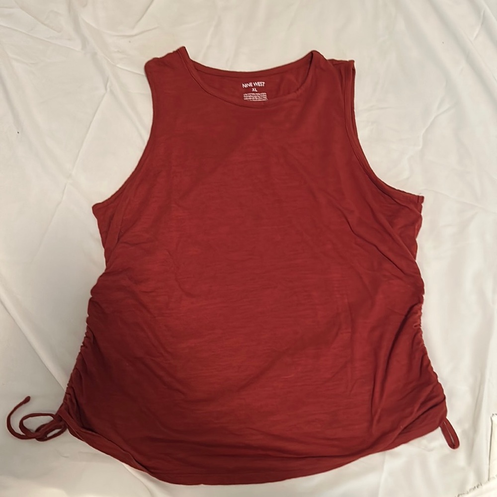 EUC Nine West Ruched Side Tank Top